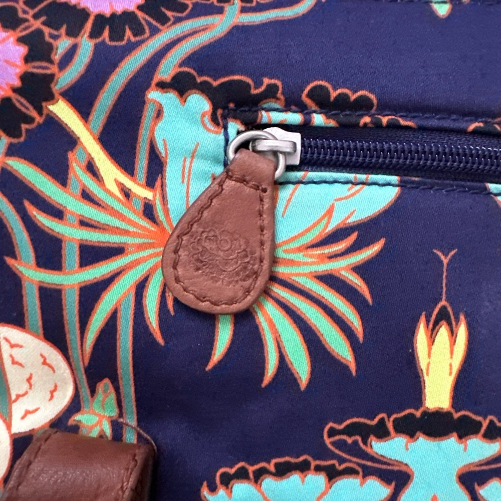 Amy Buttler‎ by Kalencom Women’s Duffle Bag Navy Sari Flower 2009 Collection - Picture 5 of 15